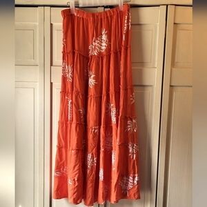 Go Fish Tiered Pinapple Print Maxi Skirt Size M